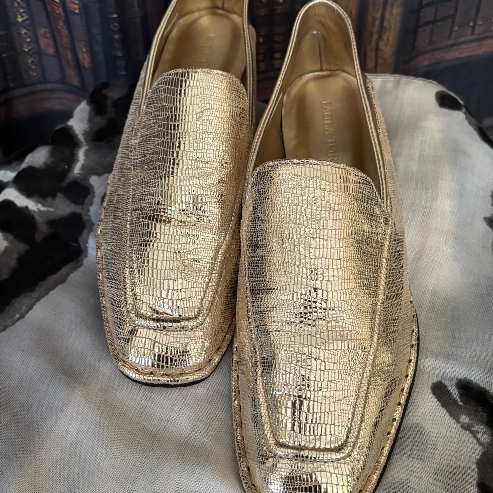 PAULA TORRES Gold Reptile Embossed MADRID Square Toe Loafers - Size 11